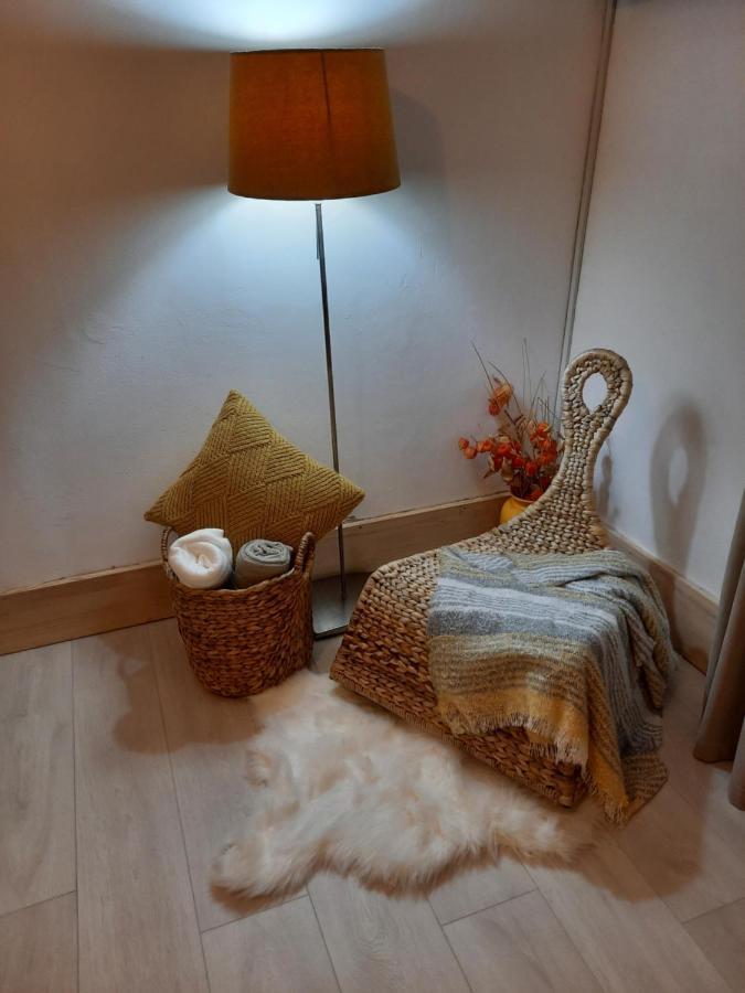Cocooning In A Lovely Mountain Suite - Two Azuga Exteriör bild